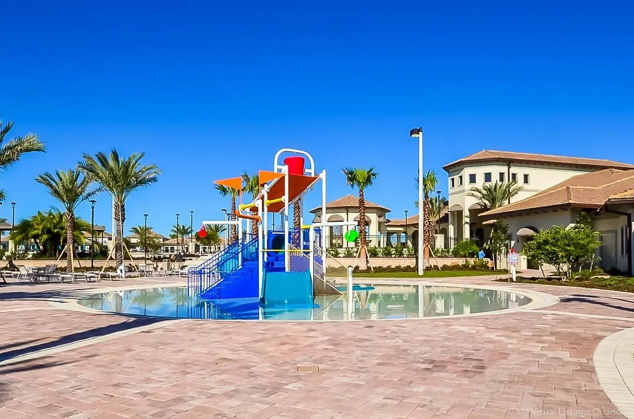 Giant Villa Wprivate Pool&Spa, Game Room, & More Davenport Holiday home