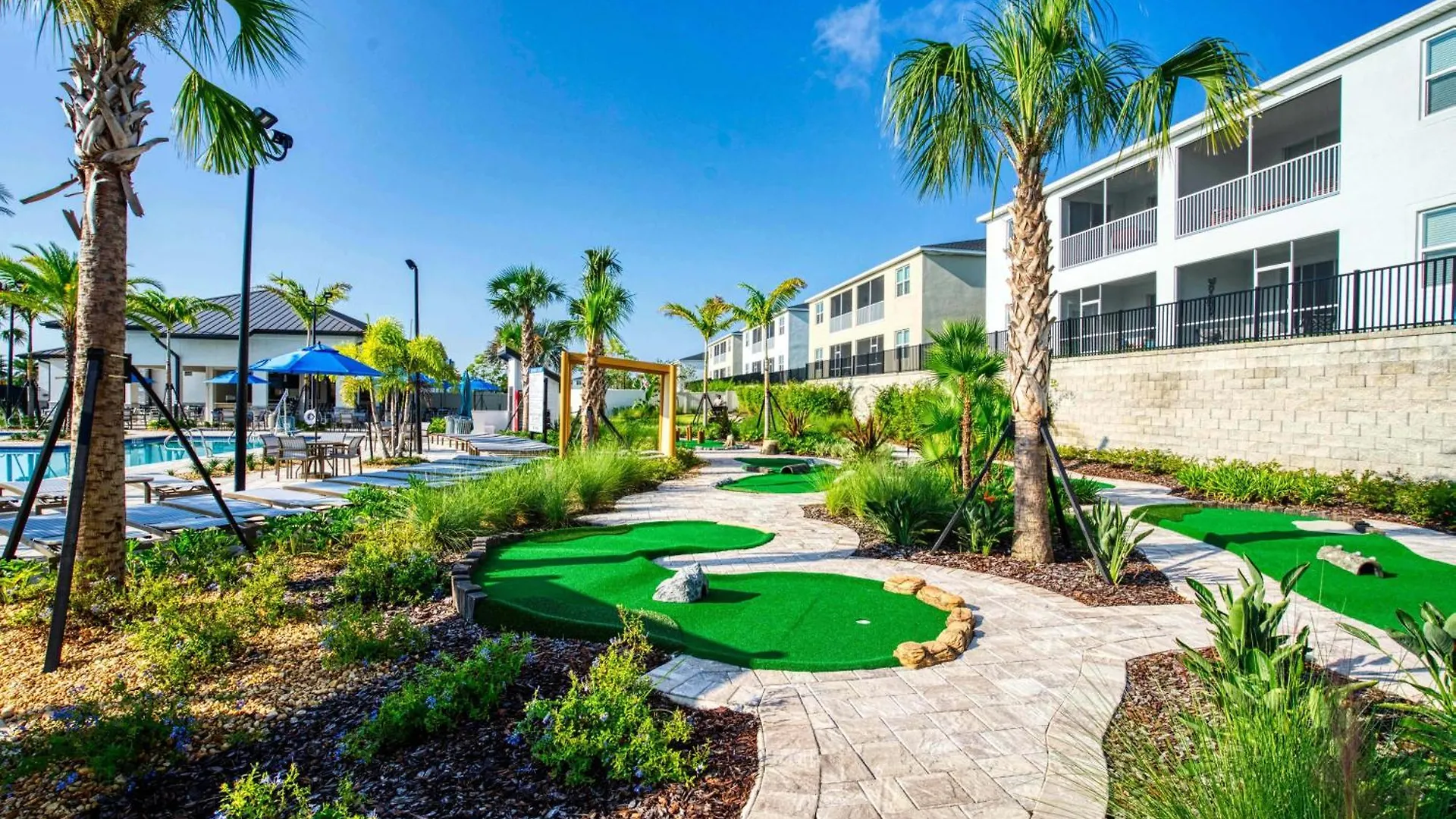 Giant Villa Wprivate Pool&Spa, Game Room, & More Davenport