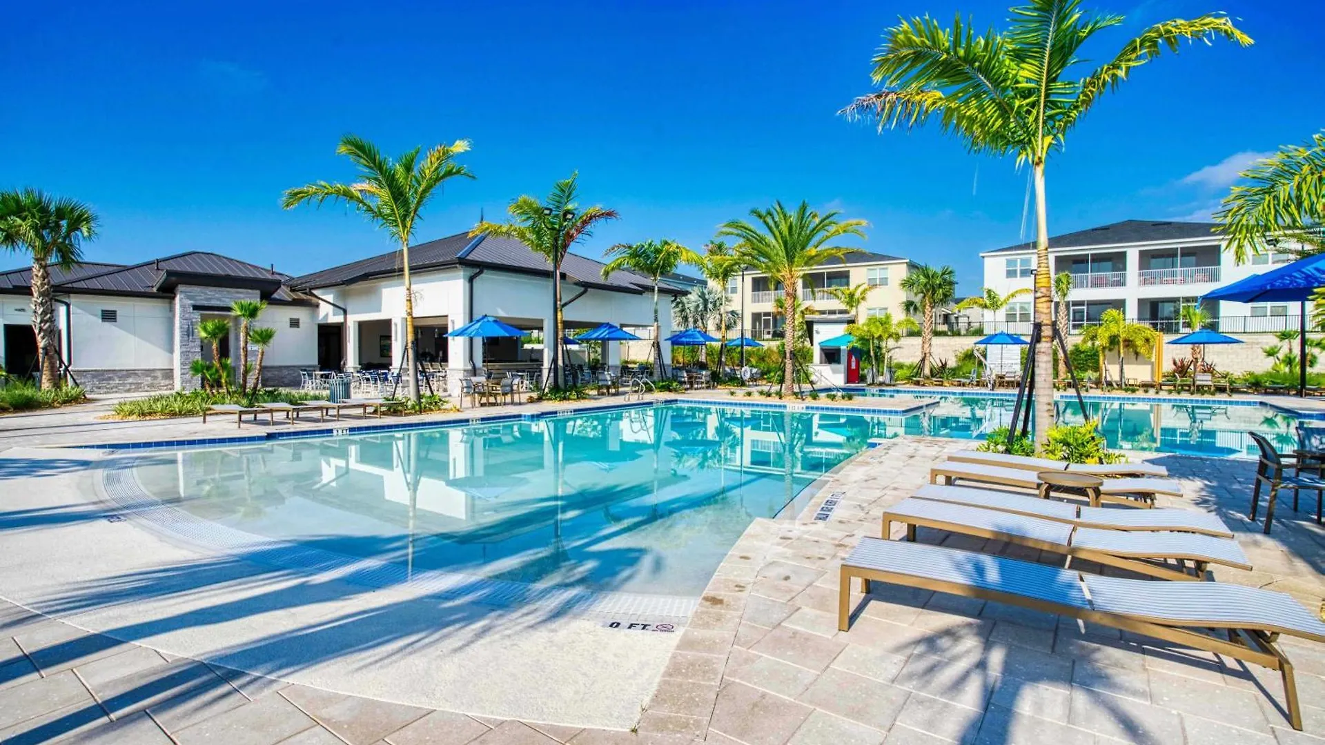 Giant Villa Wprivate Pool&Spa, Game Room, & More Davenport