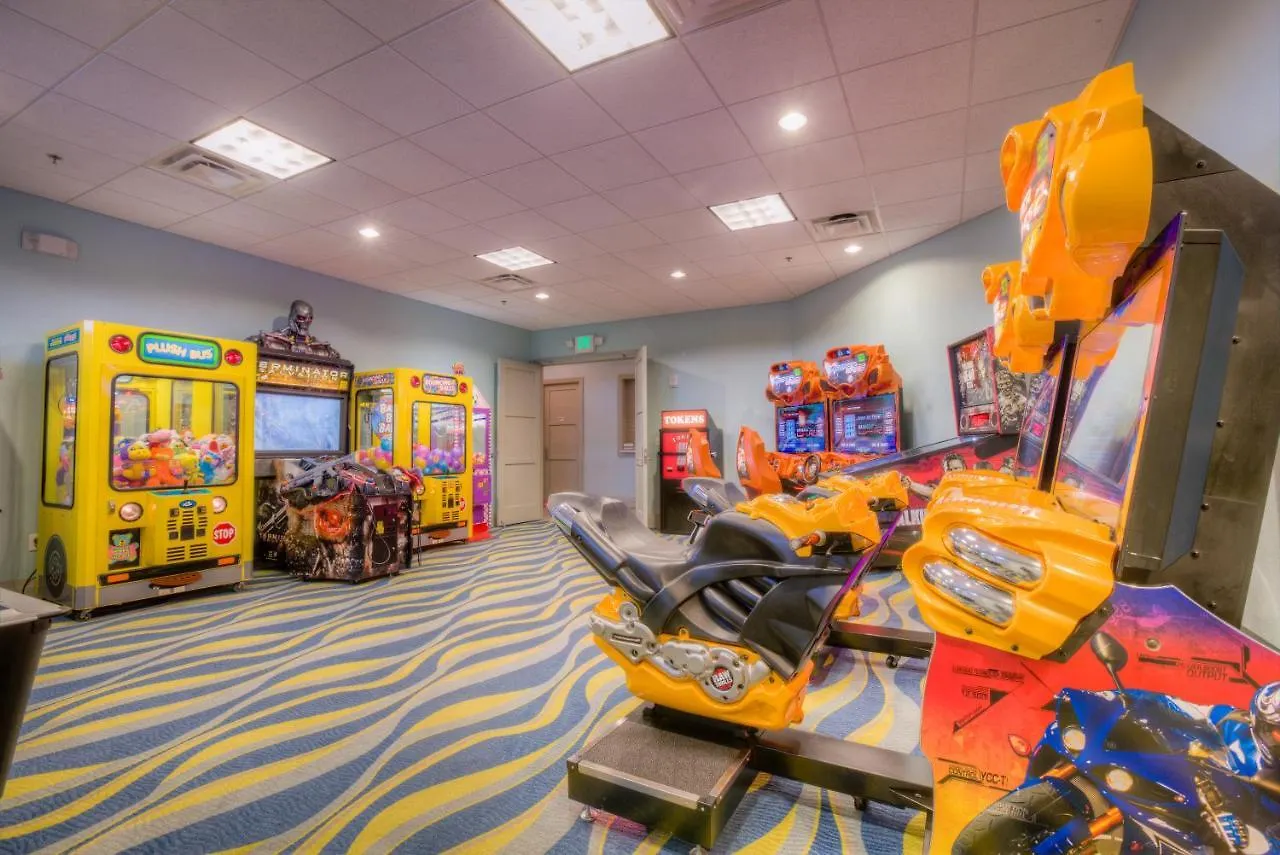 Giant Villa Wprivate Pool&Spa, Game Room, & More Davenport
