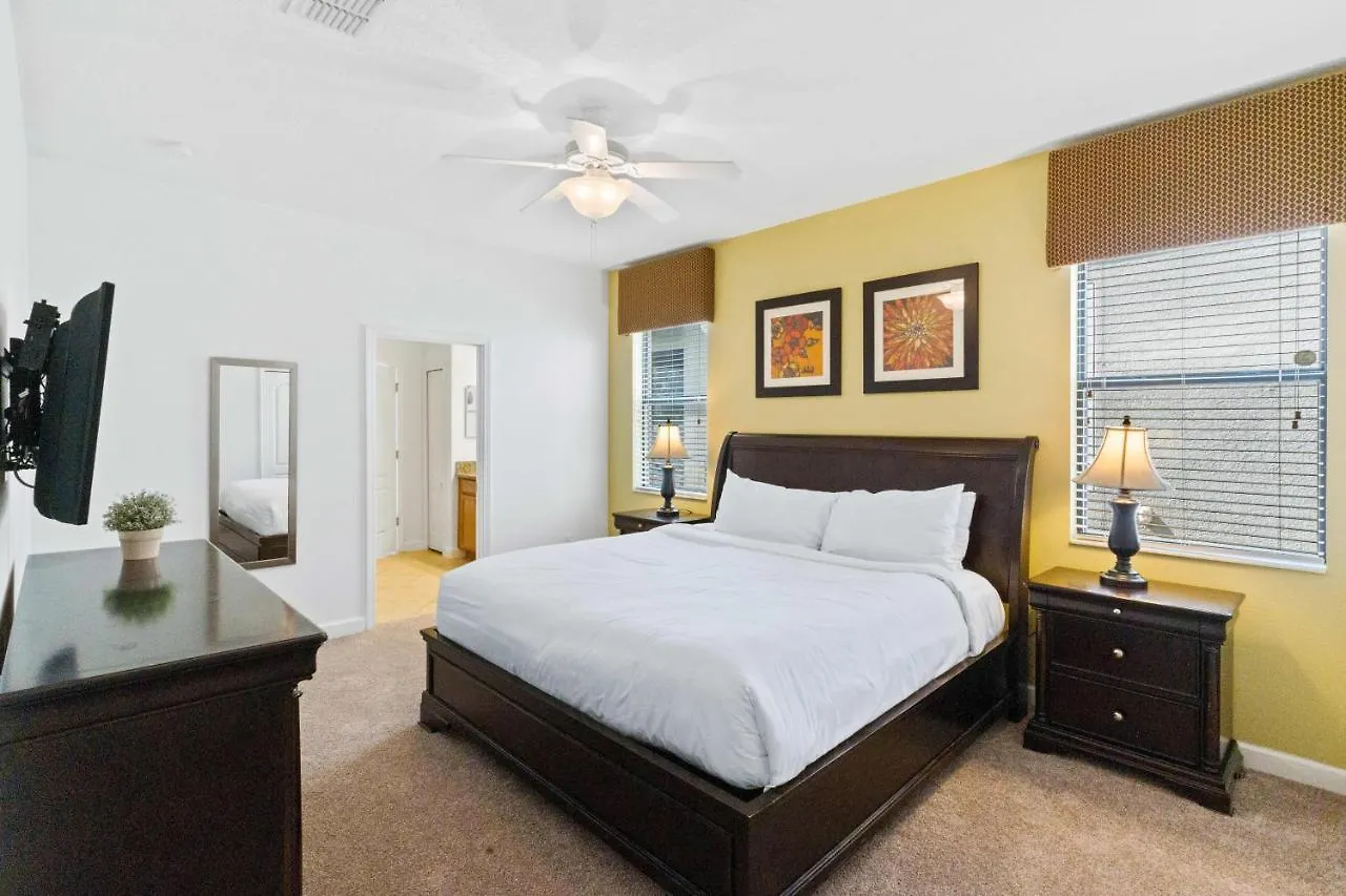 Giant Villa Wprivate Pool&Spa, Game Room, & More Davenport